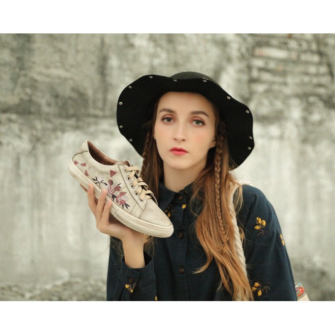 Handmade Women’S Low Top Fashion Leather Lace Up Sneakers Flower Embroidery Gray