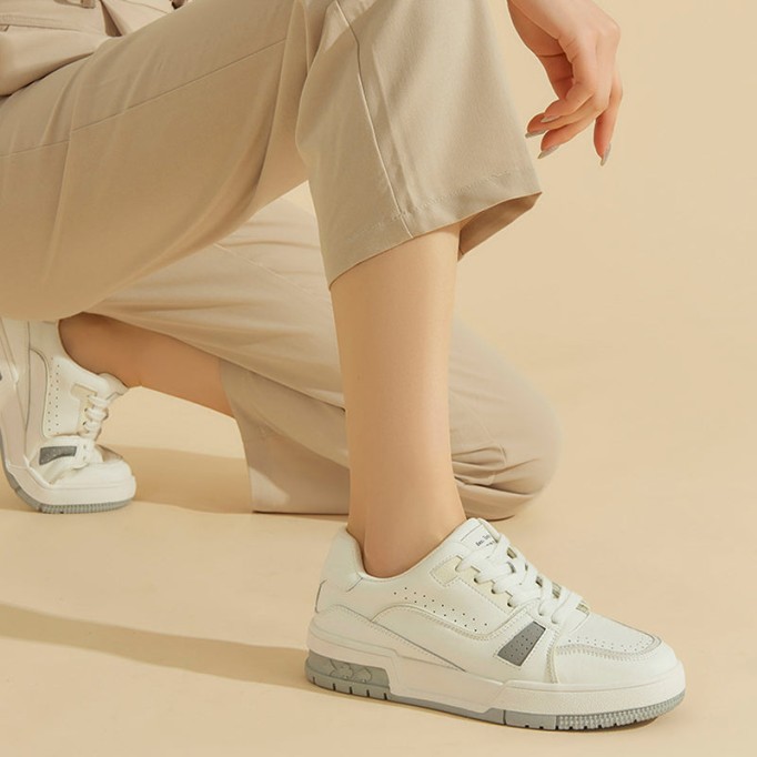 Women's Causal Genuine leather Sneakers - White Color Block With Green/Grey