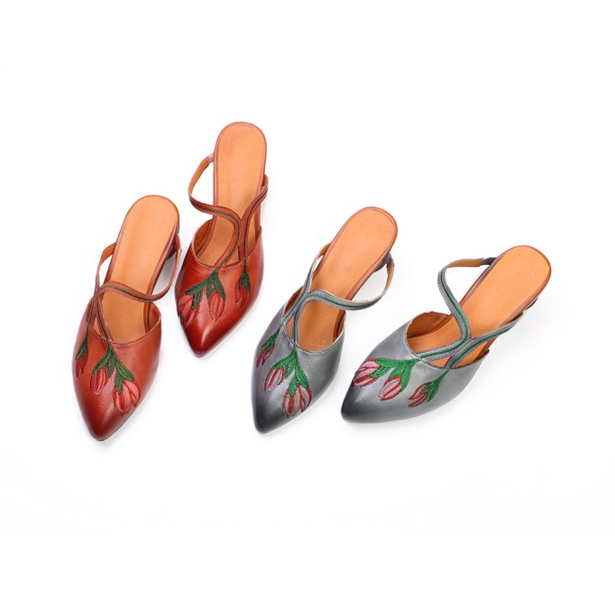 Retro Style Embroidery Leather Pointed-Toe Mules For Women Block Heels Coffee/Grey