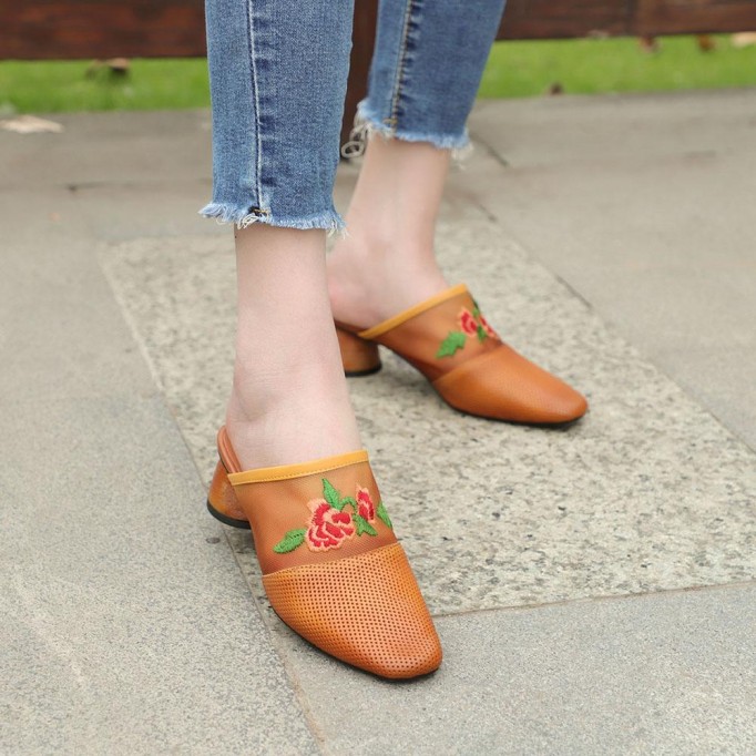 Retro Leather Mules Summer Slippers Handmade Slide Sandals Embroidery Camel/Coffee