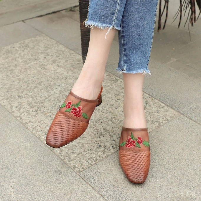 Retro Leather Mules Summer Slippers Handmade Slide Sandals Embroidery Camel/Coffee