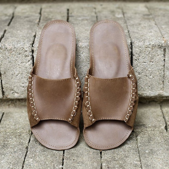 Women's Genuine Leather Slippers Hand Stitching in Brown/Khaki