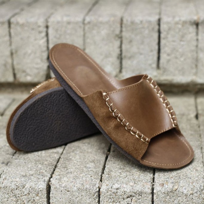 Women's Genuine Leather Slippers Hand Stitching in Brown/Khaki