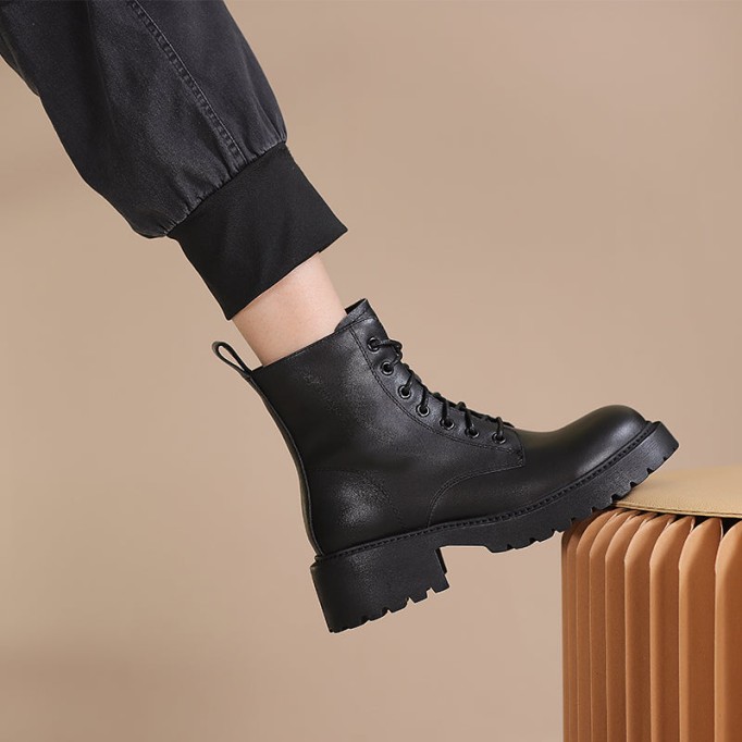 Winter Boots Handmade Genuine Leather Lace-Up Combat Boots Retro Chunky Martin Platform Black