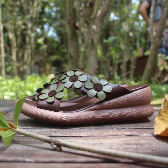 Handmade Retro Leather Flowers Slippers Open Toe Platform Sandals Coffee/Red