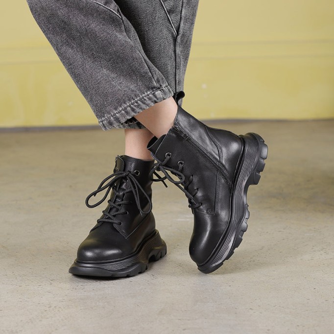 Winter Boots Handmade Genuine Leather Lace-Up Combat Boots Retro Chunky Martin Platform Boots Black/ Coffee