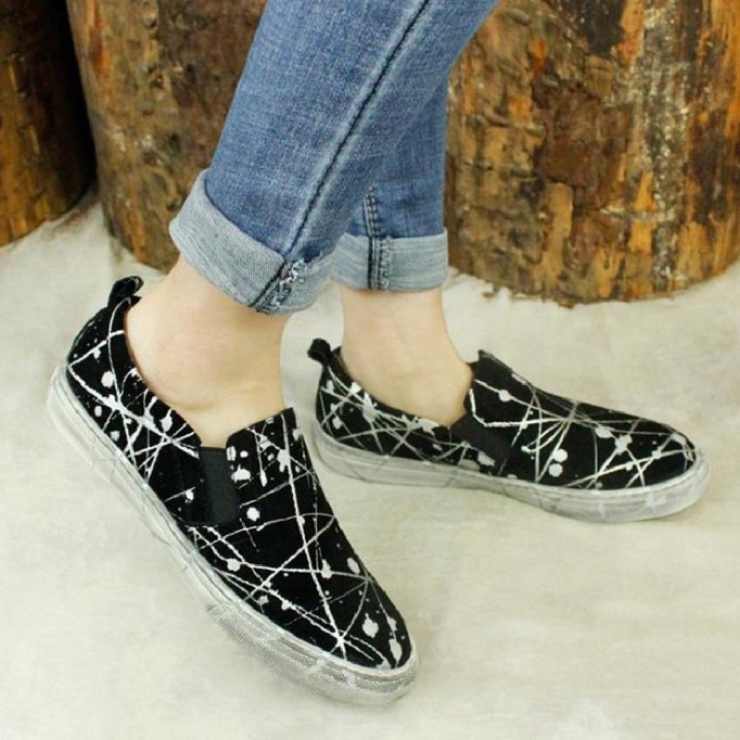 Women'S Wide Width Sneakers Leather Hand-Printing Round Toe Casual Slip On Flaty Shoes